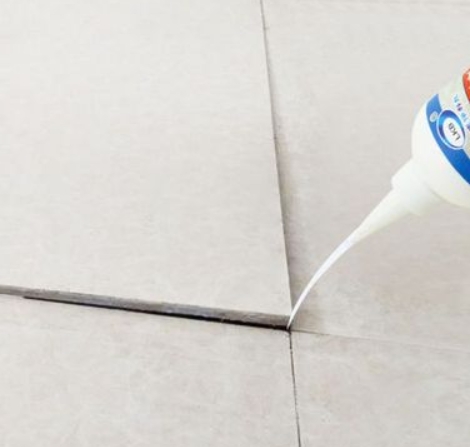 弋阳瓷砖空鼓维修公司分享卫生间瓷砖脱落的原因可能有以下几点